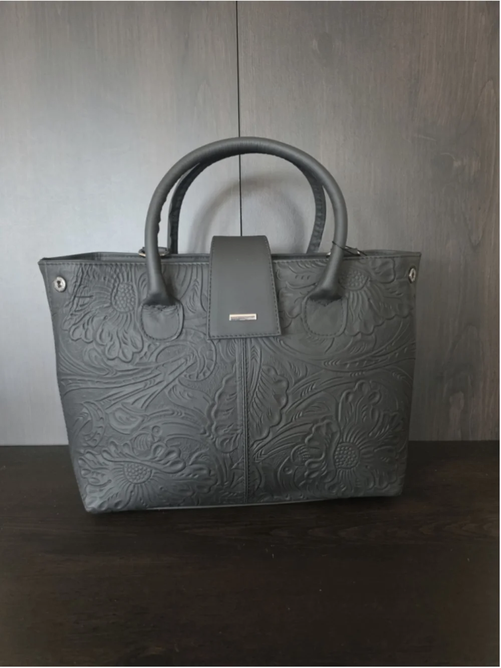 Black Floral Embossed Tooled Artisan LEATHER Hobo Bag Purse Crossbody - Picture 8 of 16
